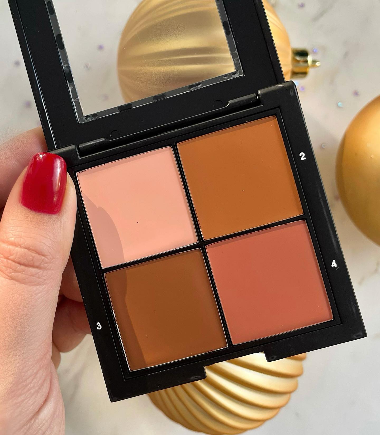 Contour Palette